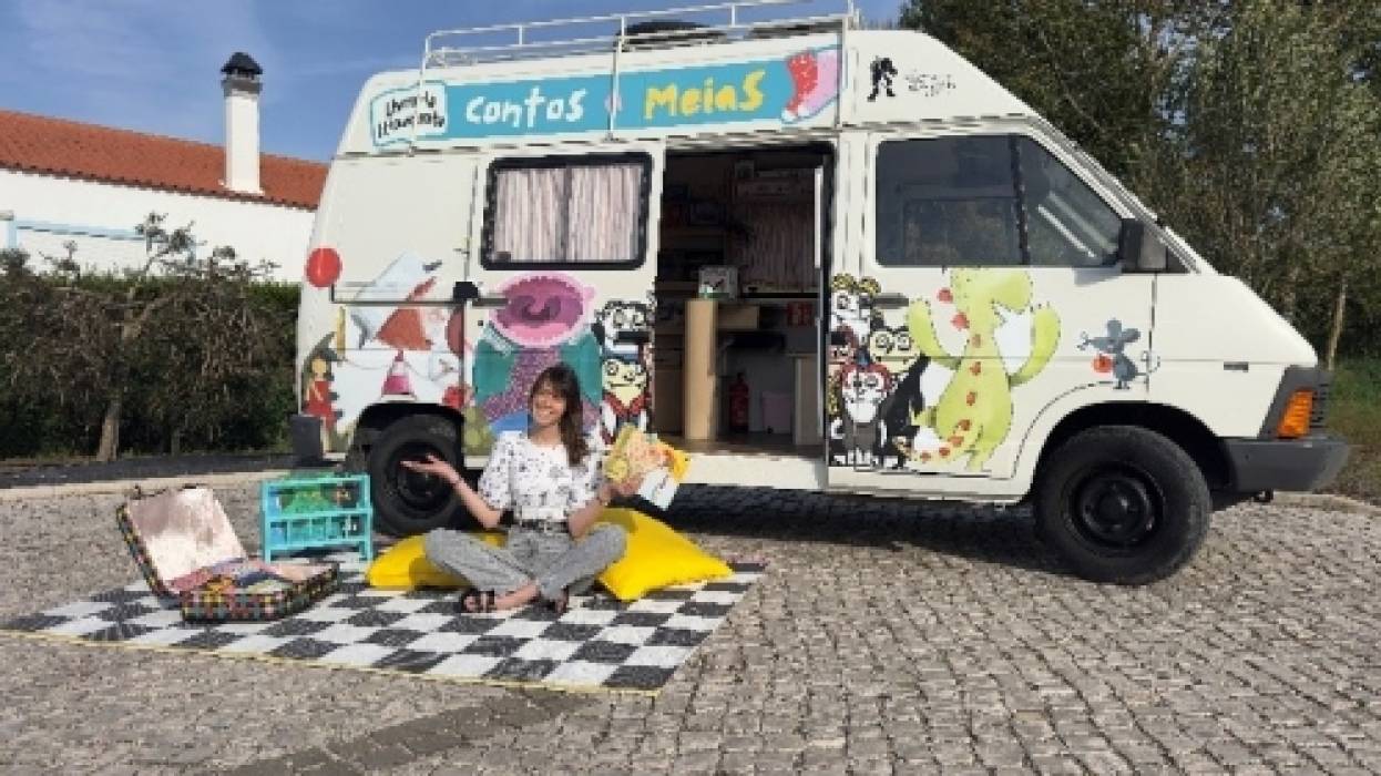 Contos a Meias com Livraria Itinerante